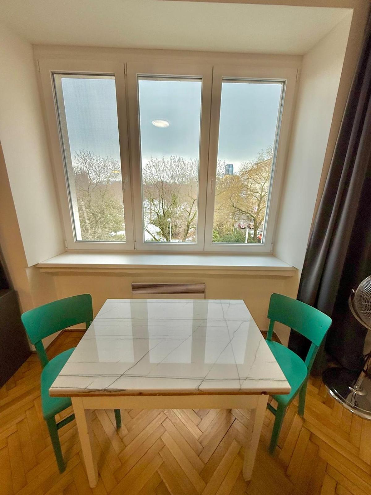 Elegant For Short Apartment *