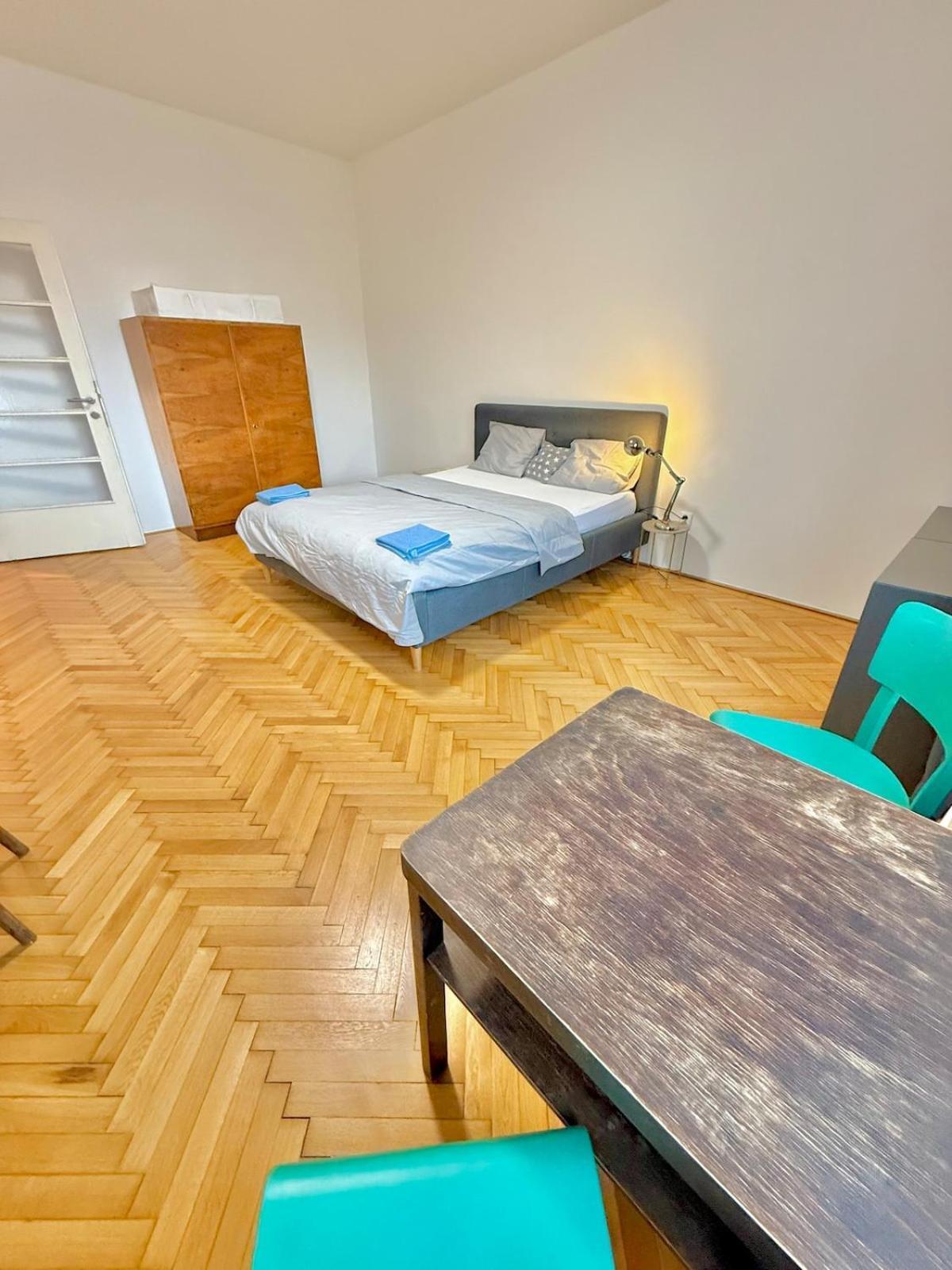 Elegant For Short Apartment Bratislava