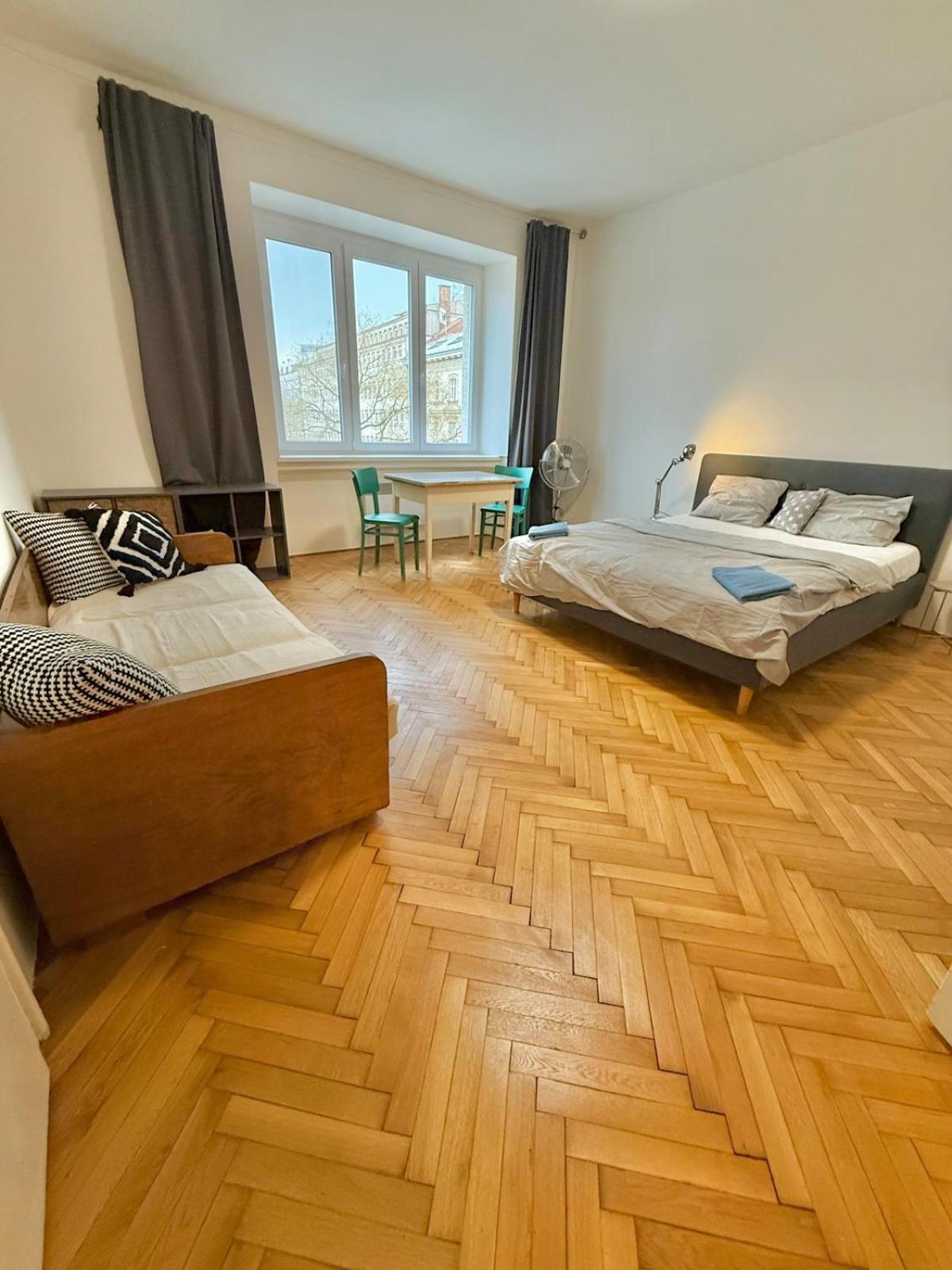 Elegant For Short Apartment *