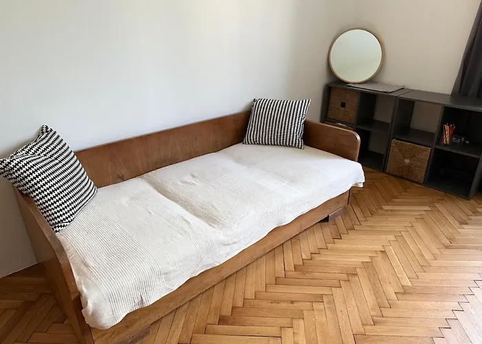 Elegant Home For Short Stays